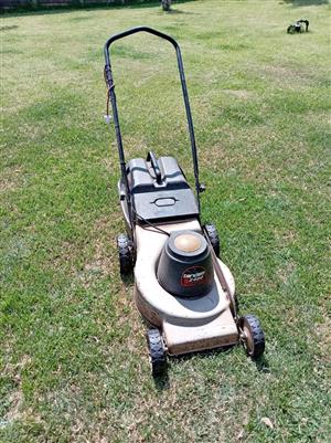 Tandem 2400 Lawnmower combo