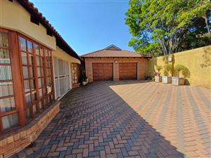 Cozy 3 Bedroom House in Bendor