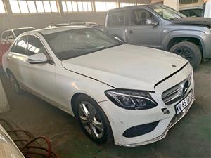 2015 MERCEDES C200 A/T