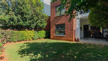 Beautiful 3 Bedroom 2 Bathroom Ground Floor Apartment in Greenstone Hill