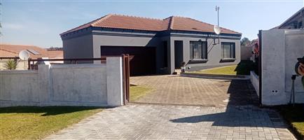 2 BEDROOM HOUSE FOR SALE