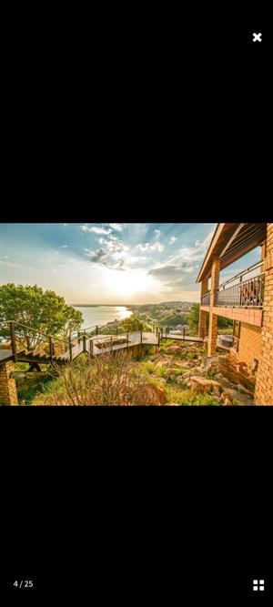 4 bedroom property with a breathtaking view. Bronkhorstspruit Dam