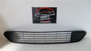 Toyota Etios front bumper center grille