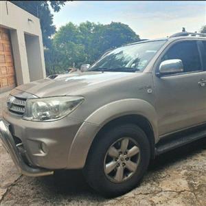 2010 Toyota Fortuner 3.0D 4D 4x4 automatic