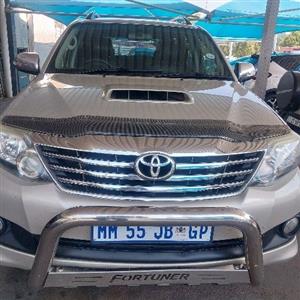 Toyota fortuner 2.5 