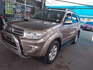 2010 TOYOTA FORTUNER 3,0 D4D ENGINE