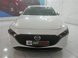 2023 Mazda 3 1.6 skyactiv G 25000km  White  Automatic  Petrol  Reverse sensor  Reverse camera