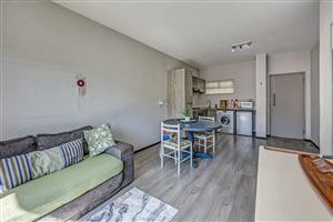 Modern One-Bedroom Apartment in Broadacres – Stylish, Secure & Smart Investment Opportunity