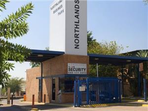 2,290m² Industrial Office Space To Let – Boundary Park