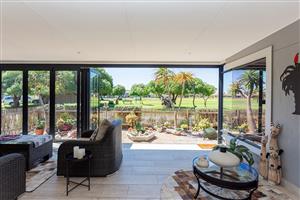 3  Bedroom Family Home with Fairway Views