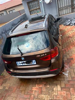 Selling BMW X1 non runner .