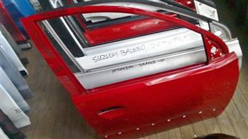 Hyundai i10 door