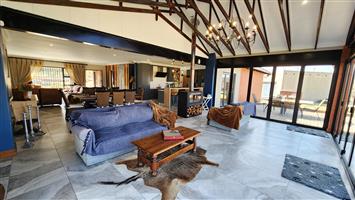 Modern Country Living at Its Finest – A Stylish Retreat with Timeless Charm