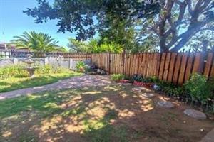 2 Bedroom Townhouse for sale in Pellissier