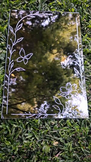 Engraving mirror