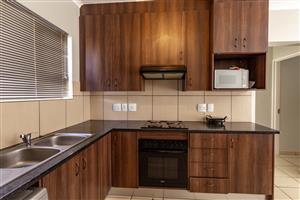 Charming 2-Bedroom Apartment in Prime Location