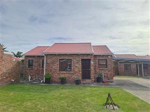 Two bed, Two Bath in Savannah Villas, Lorraine