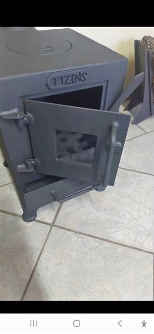 Small 5kw closed combustion fireplaces