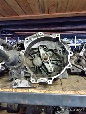 VOLKSWAGEN POLO 1.4 MANUAL 5 SPEED GEARBOX 