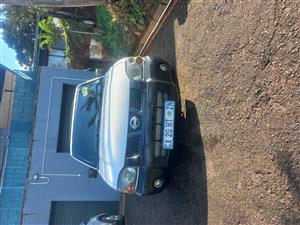 Nissan hardbody np300 2.0 2011 model 