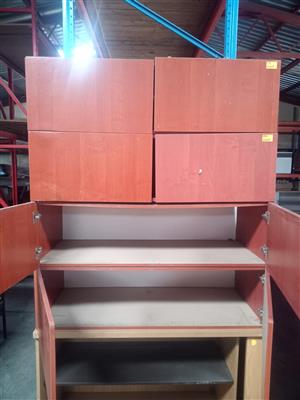 4x Overhead Cupboards 