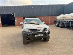 Toyota fortuner 2015 model auto 4x4