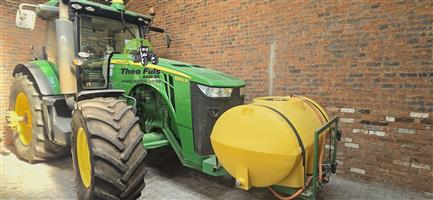 2015 John Deere 8320R