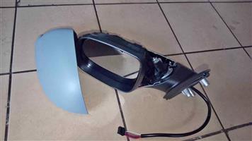 VW Amarok new shape mirrors 