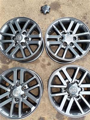 Toyota Hilux 17 TWINSPOKE rims