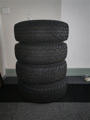 Toyota Land Cruiser 79 Series -Original Tyres and Rims