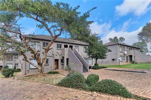 Townhouse For Sale in Wilgeheuwel