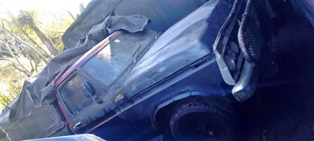 Ford F100 1977 stripping for parts