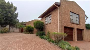 EXQUISITE FAMILY HOME