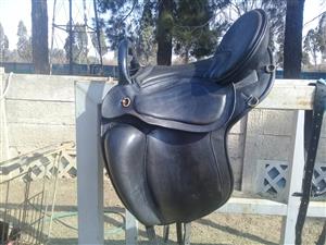 2  horse saddles for sale  Savara and Trekker