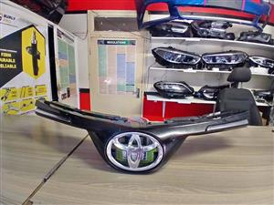 2018 TOYOTA RAV4 TOP GRILL