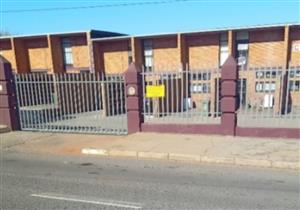 A ROOM available in a 2bedroom flat. (Southcrest, Alberton) NO DEPOSIT 