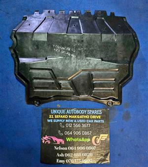 VW Tiguan Front Bumper Splash Tray