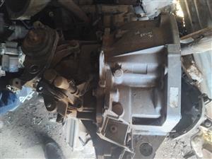 RENAULT SCENIC 2, 2LTR MANUAL GEARBOX FOR SALE 