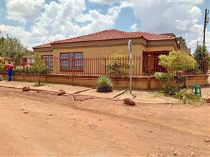 SPACIOUS BEDROOMS IN SOSHANGUVE EXT 1 FOR SALE