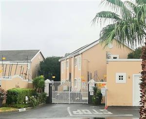 Flats to rent hot sale in strand helderberg