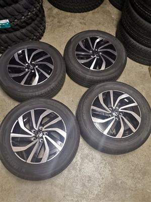 15inch VW Polo OEM mags (5x100pcd) with new 185/65/15 Khumo7 tyres 