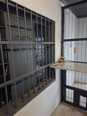 Mini Liquor distributor/bulk sale to rent