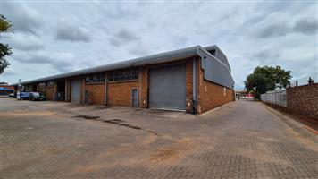 820m² Secure Warehouse To Let in Edward Park, Hennopspark
