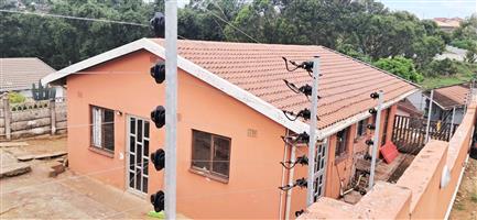 Charming 3-Bedrooms Home FOR SALE in Westham Phoenix—Secure & Full of Potential