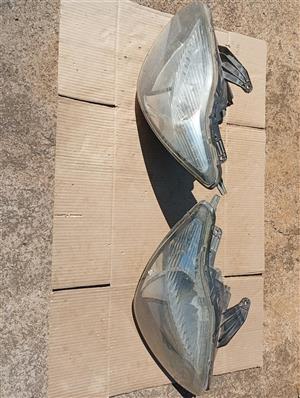 Ford Figo 2010-2013 headlights