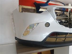 2018 WHITE MAZDA CX-3 FRONT BUMPER