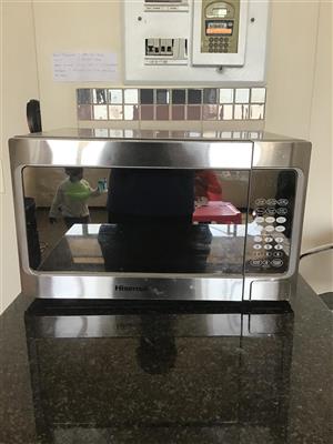 Hisense Microwave for sale by owner neat and in great condition