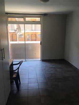 Batchelor flat to Rent at Rumours close to UP