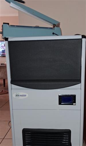 60 KG ICE MAKER MACHINE 