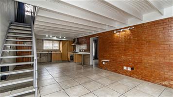 Townhouse For Sale in Benoni Central